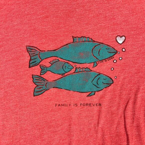 Life is Good Shirt Womens M Red Fish Family Forever Cool Tee Classic Fit Outdoor - Picture 2 of 8